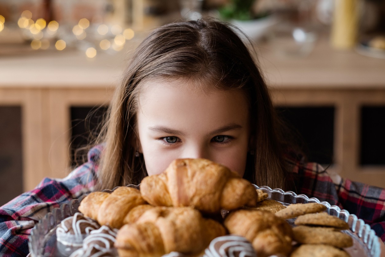 bambina alimentazione