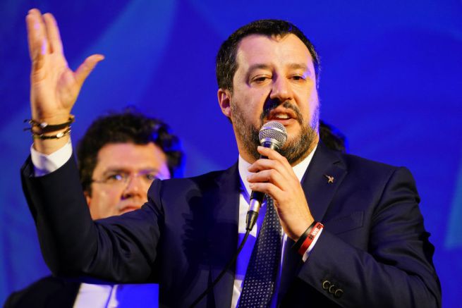 Matteo Salvini immigrati