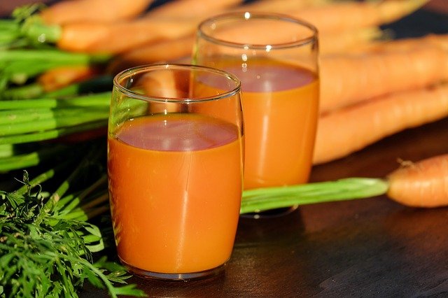 Succo di carota, tutti i benefici della bevanda