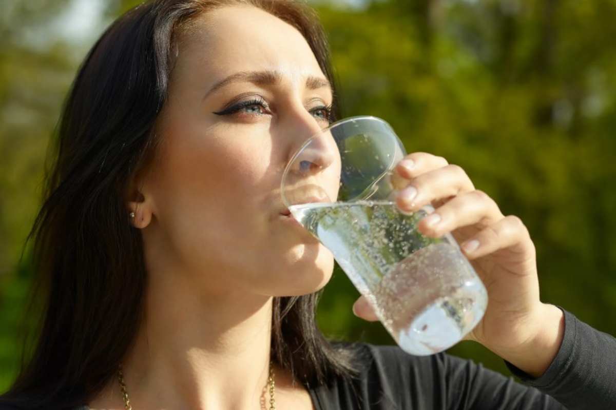 Acqua naturale o frizzante?